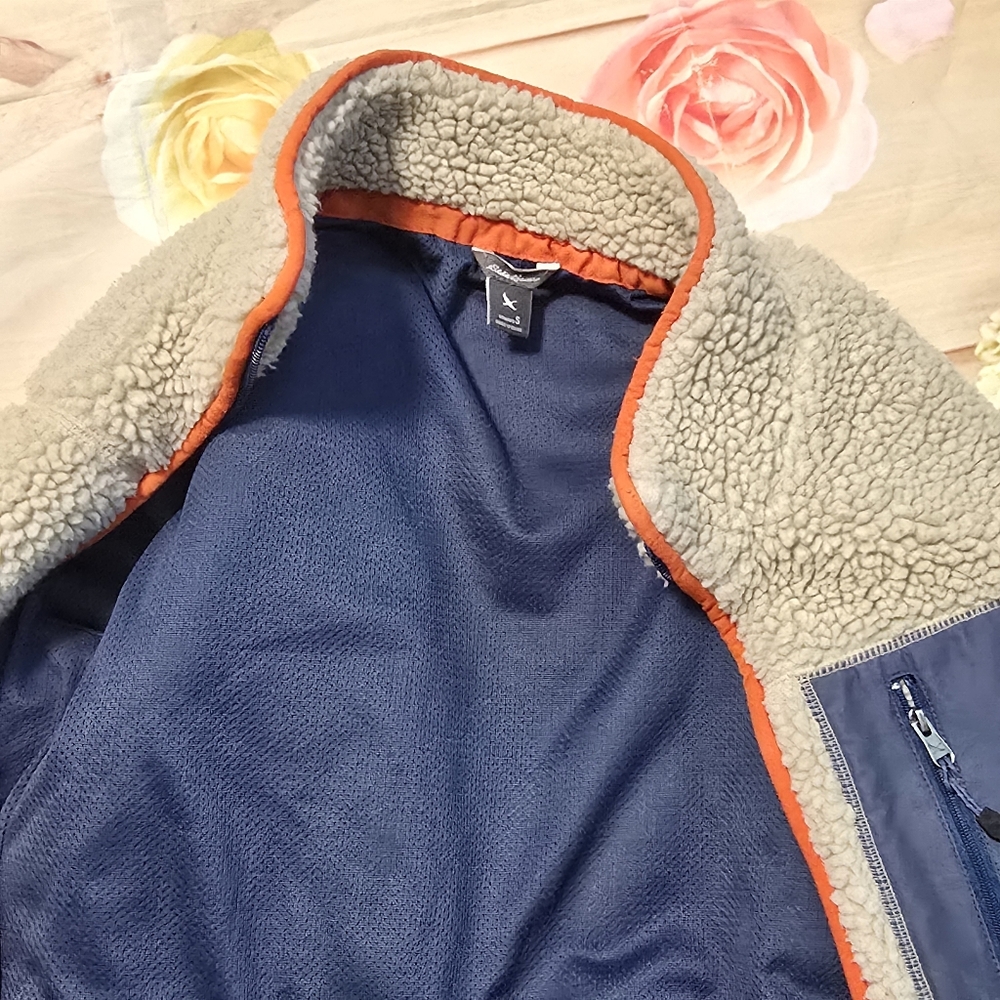 Eddie Bauer Sherpa Zip Up - Picture 6 of 7